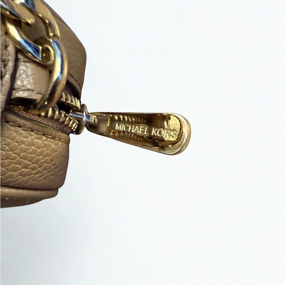MICHAEL KORS Fulton Crossbody Bag in Pebbled Leather. Great Pre-❤️ Condition - Picture 3 of 10